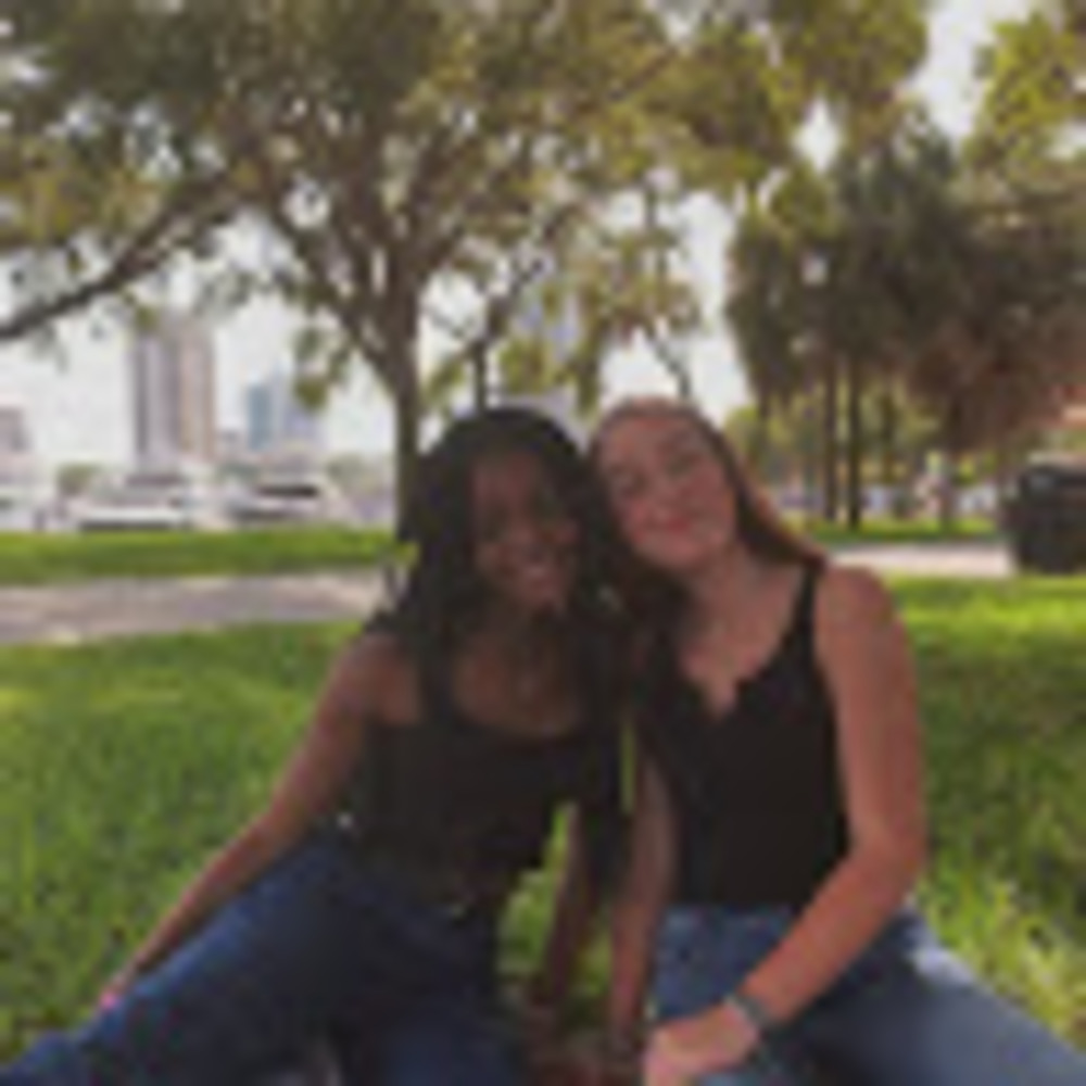 Meet your Posher, Aishat